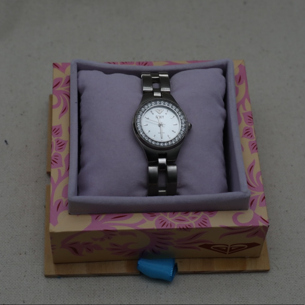 Roxy Quicksilver Watch Silver - image 1